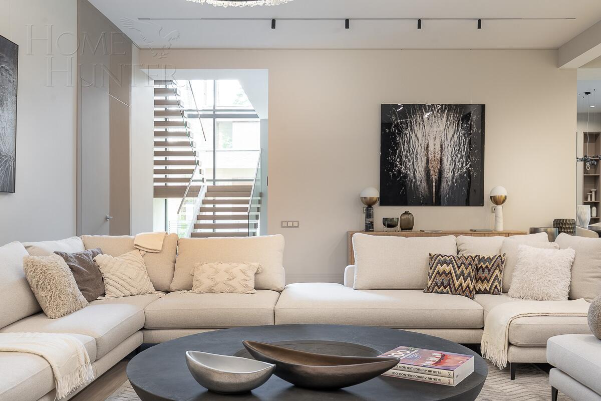 2-этажный коттедж 380 м² с отделкой