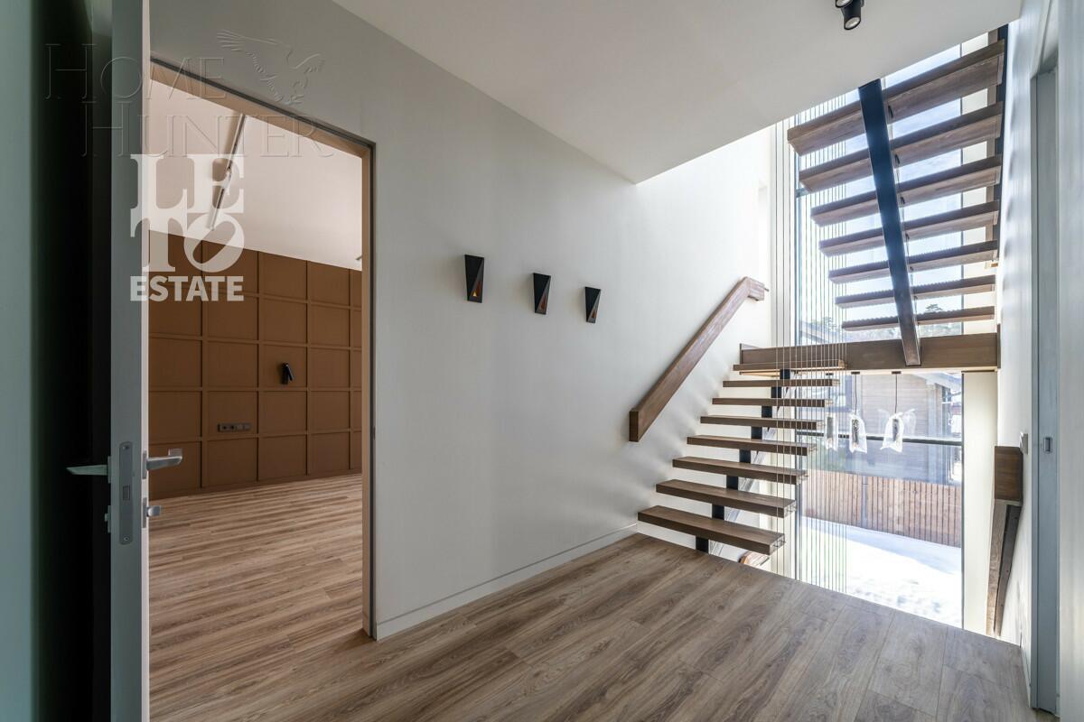 2-этажный коттедж 140 м² с отделкой