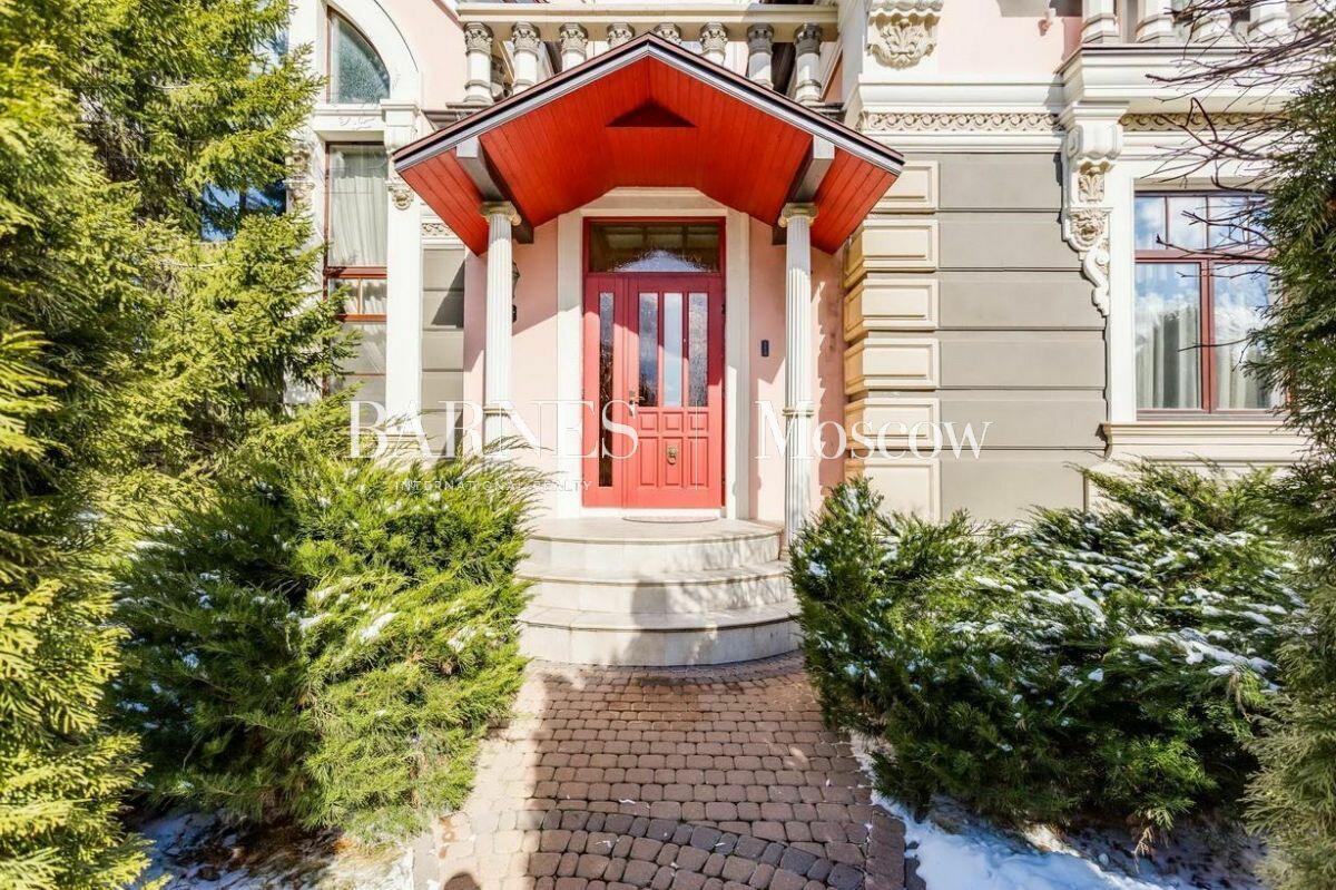 2-этажный коттедж 410 м² с отделкой