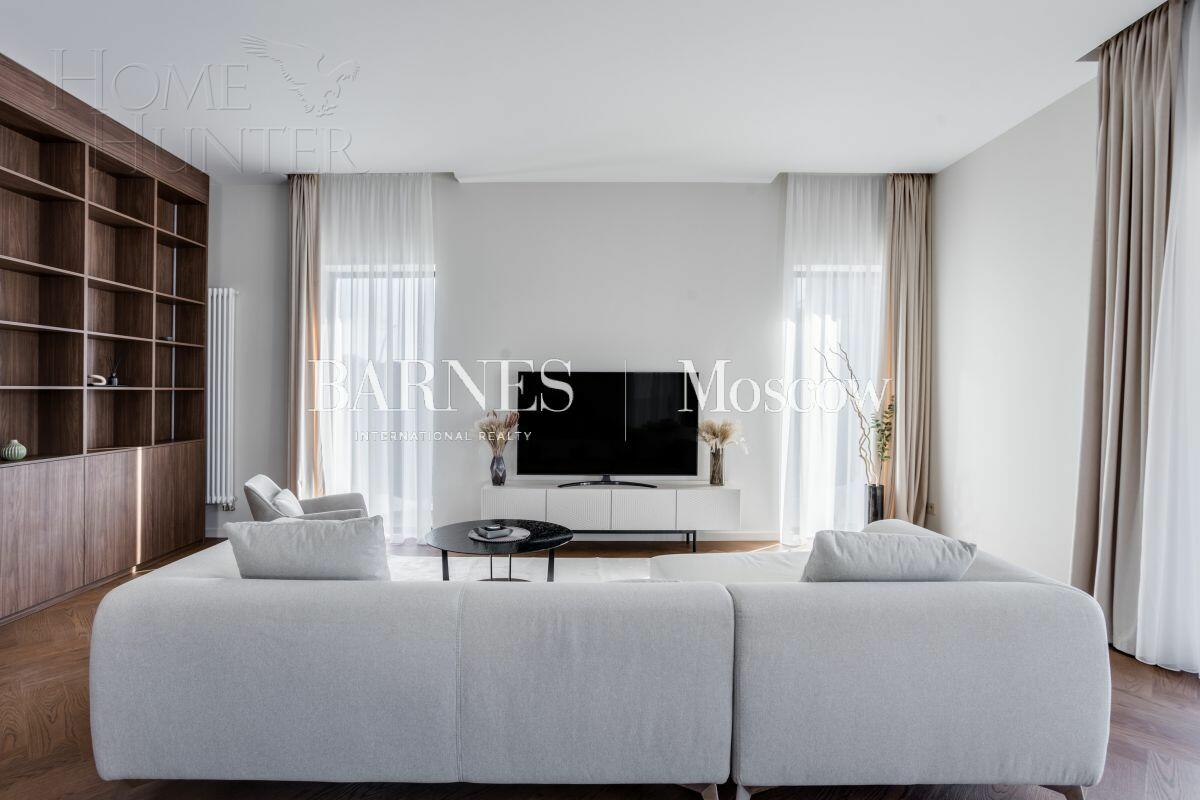 2-этажный коттедж 262 м² с отделкой