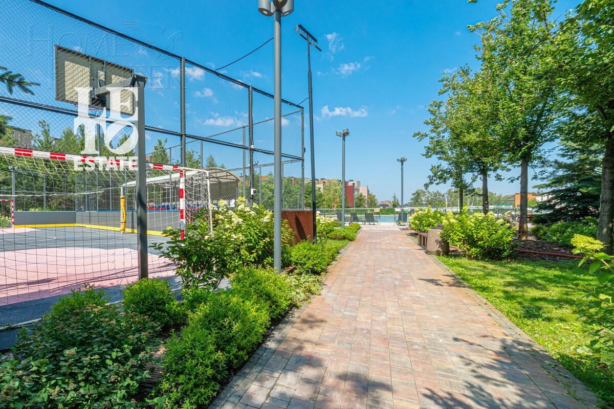 3-этажный таунхаус 169 м² с отделкой