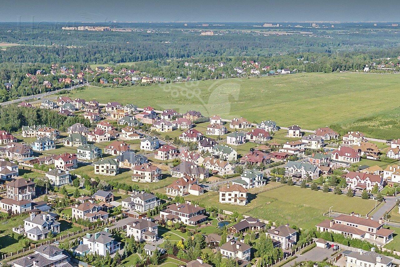 2-этажный коттедж 700 м² без отделки