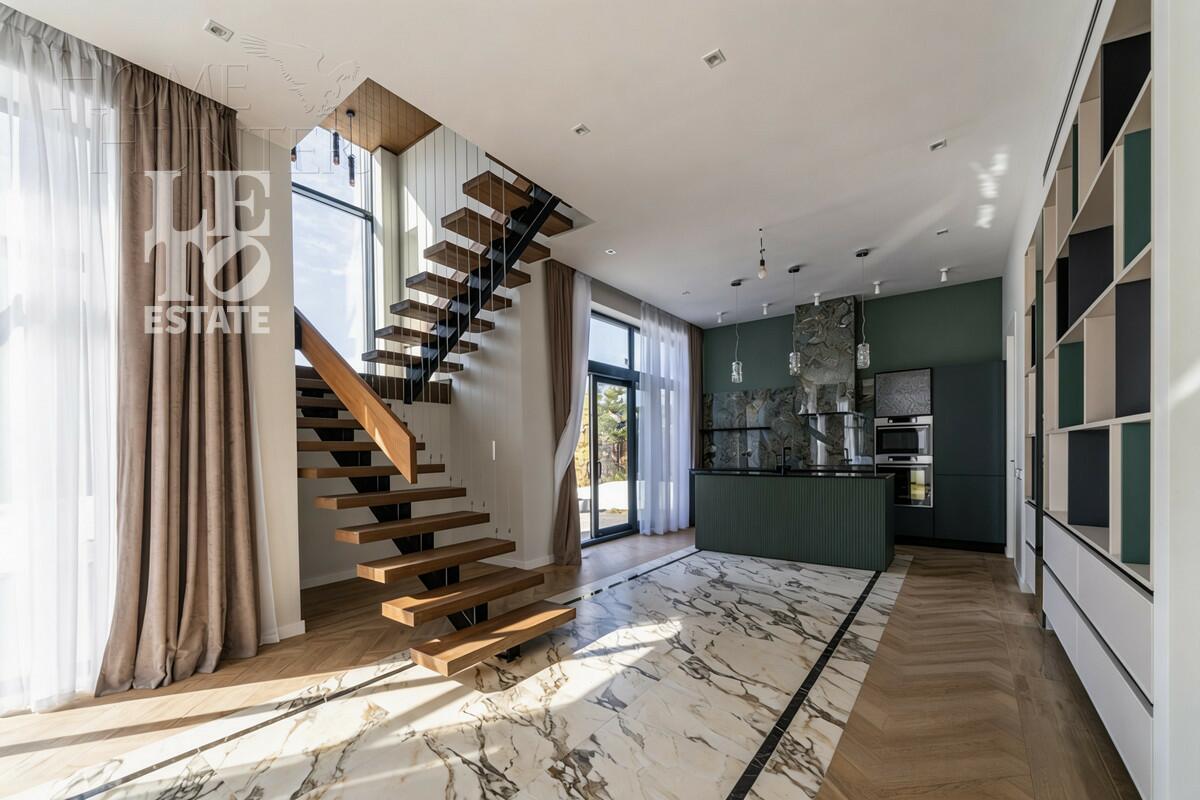 2-этажный коттедж 140 м² с отделкой