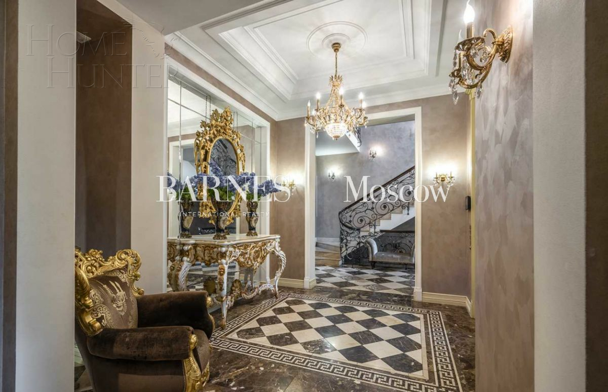 2-этажный коттедж 1 400 м² с отделкой