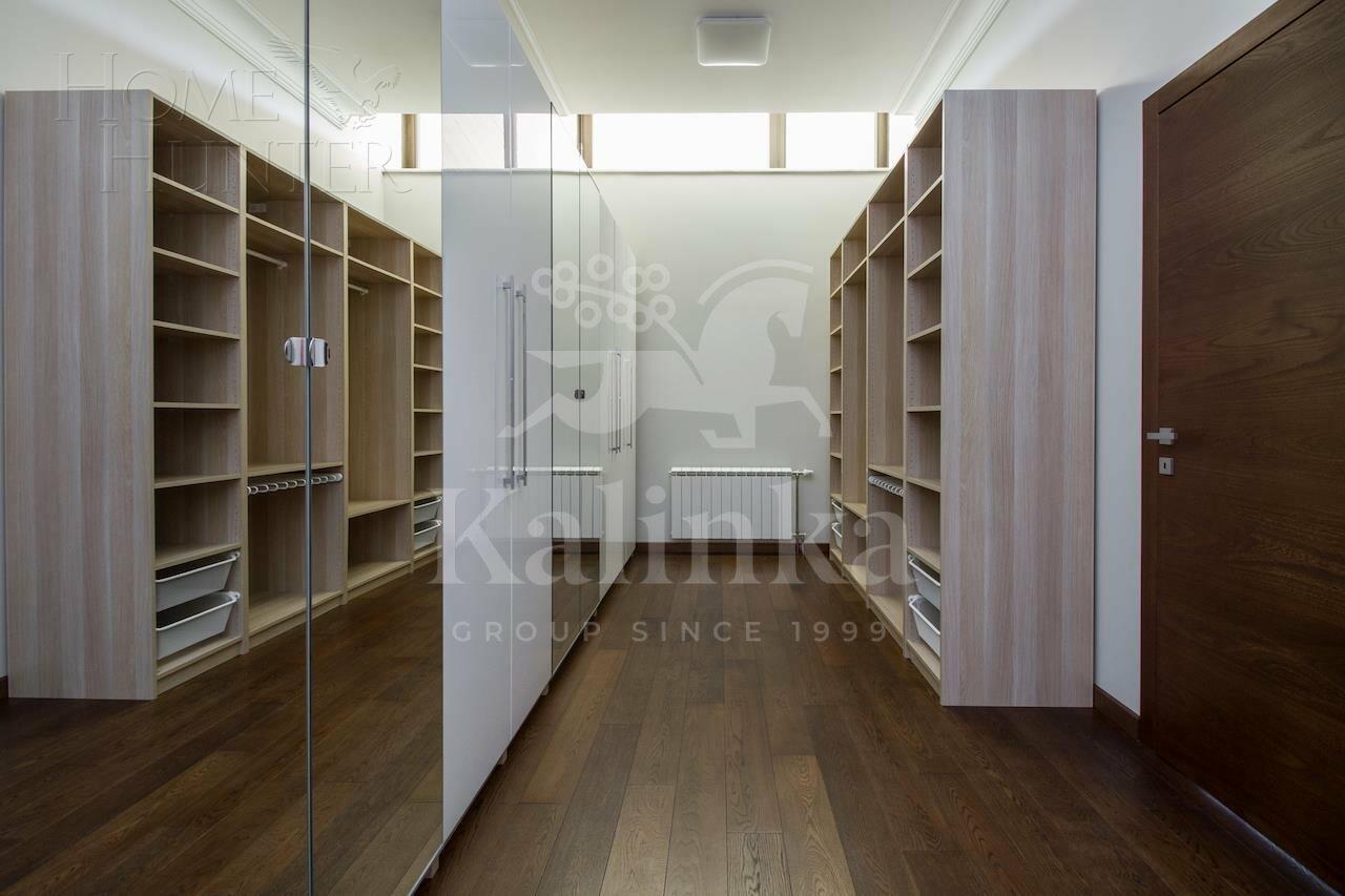 2-этажный таунхаус 356 м² с отделкой