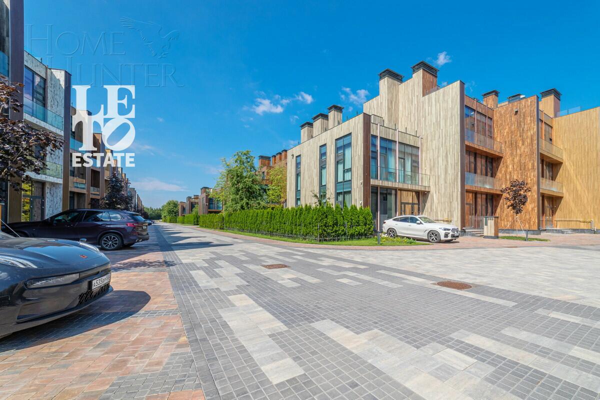 3-этажный таунхаус 169 м² с отделкой