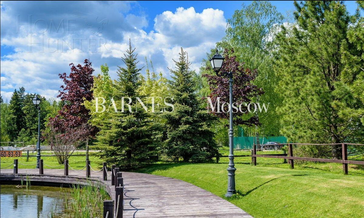 Участок 34.3 сот. в охраняемом поселке