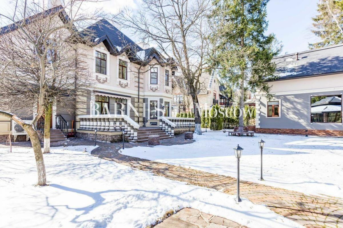 2-этажный коттедж 410 м² с отделкой