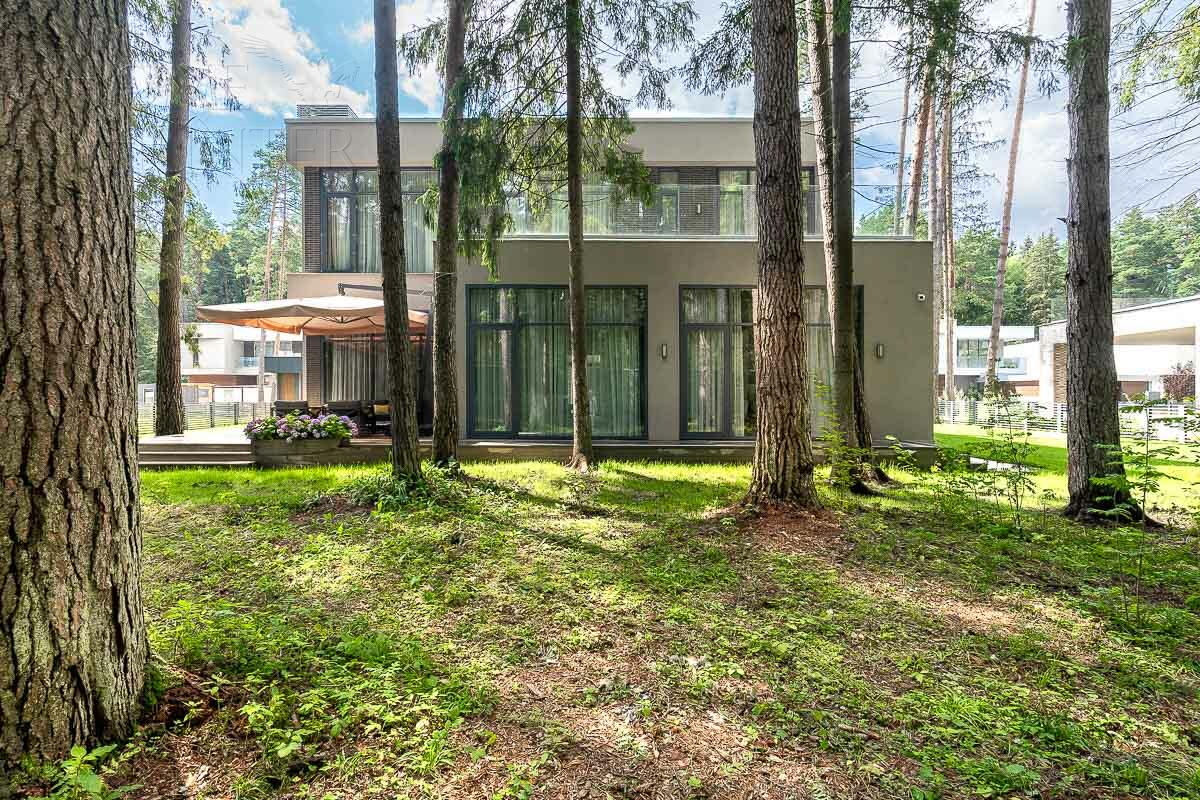 2-этажный коттедж 380 м² с отделкой