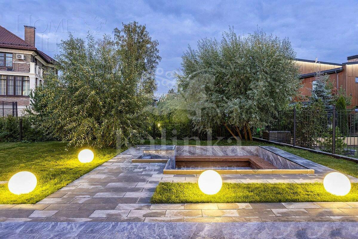 2-этажный коттедж 853.2 м² без отделки