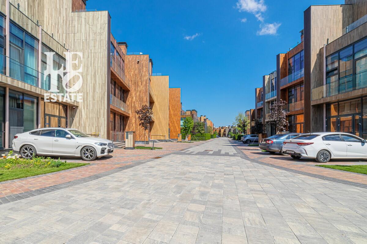 3-этажный таунхаус 169 м² с отделкой