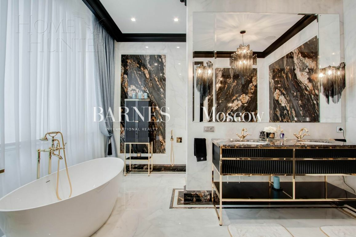 2-этажный коттедж 1 000 м² с отделкой