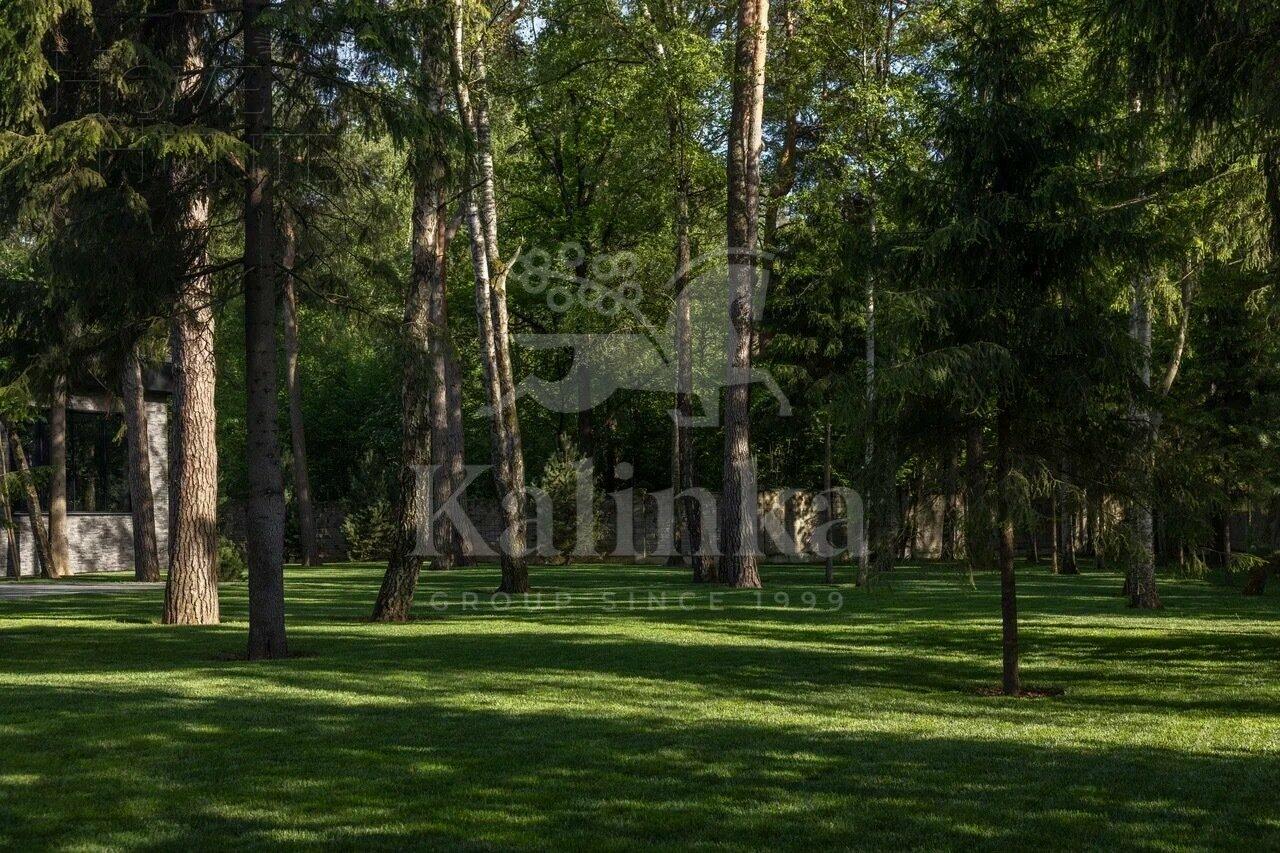 2-этажный коттедж 1 700 м² без отделки