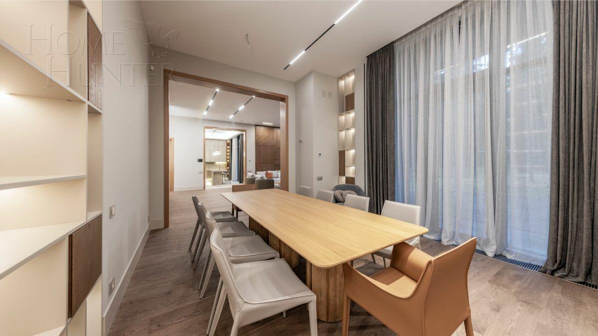 2-этажный коттедж 400 м² с отделкой