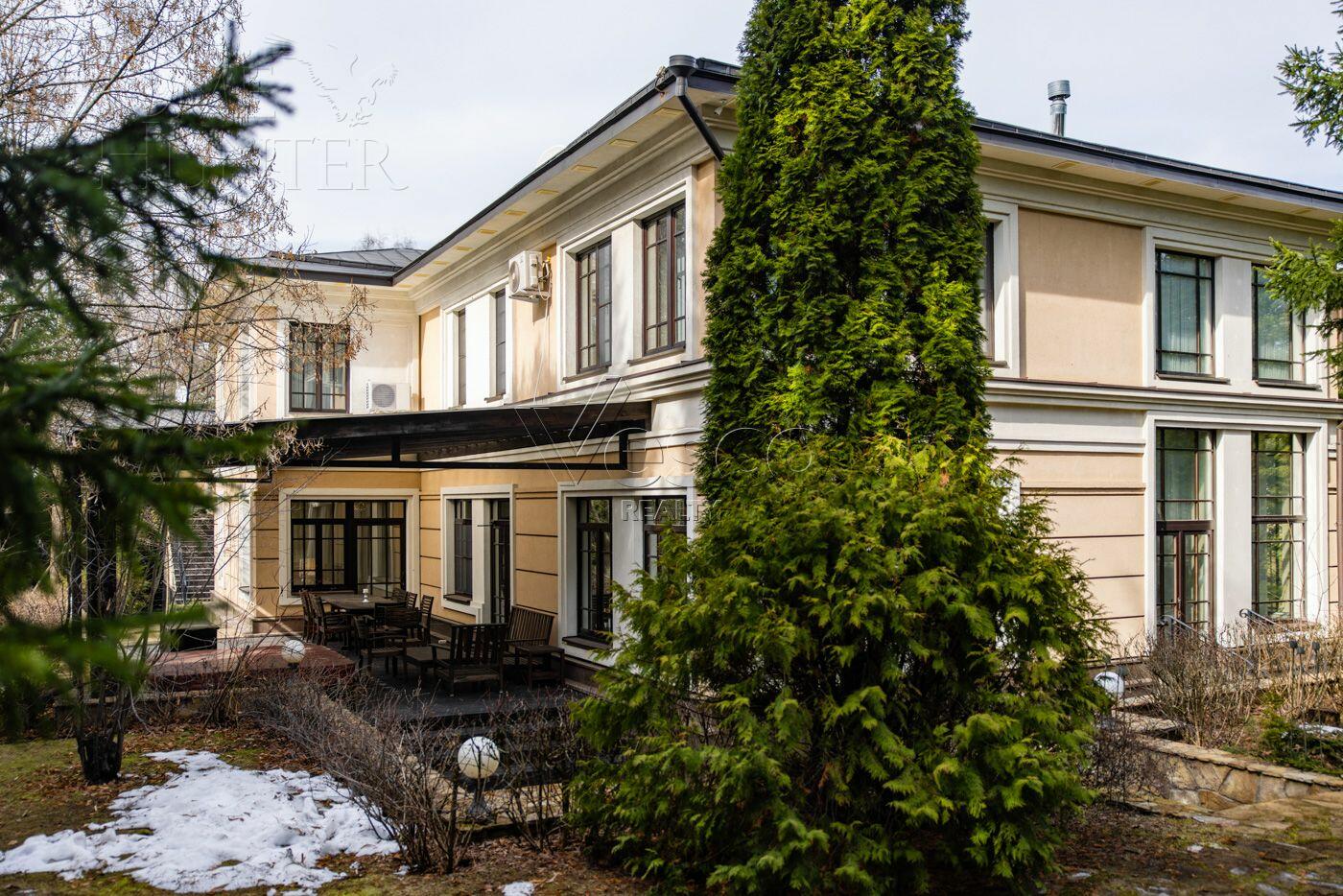 2-этажный коттедж 442 м² с отделкой