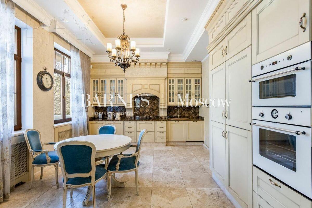 2-этажный коттедж 410 м² с отделкой