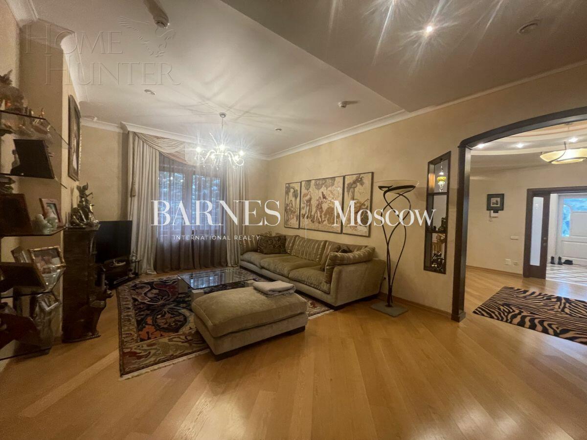 2-этажный коттедж 1 416.2 м² с отделкой