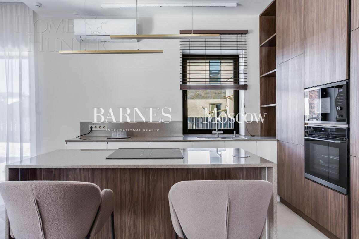 2-этажный коттедж 262 м² с отделкой