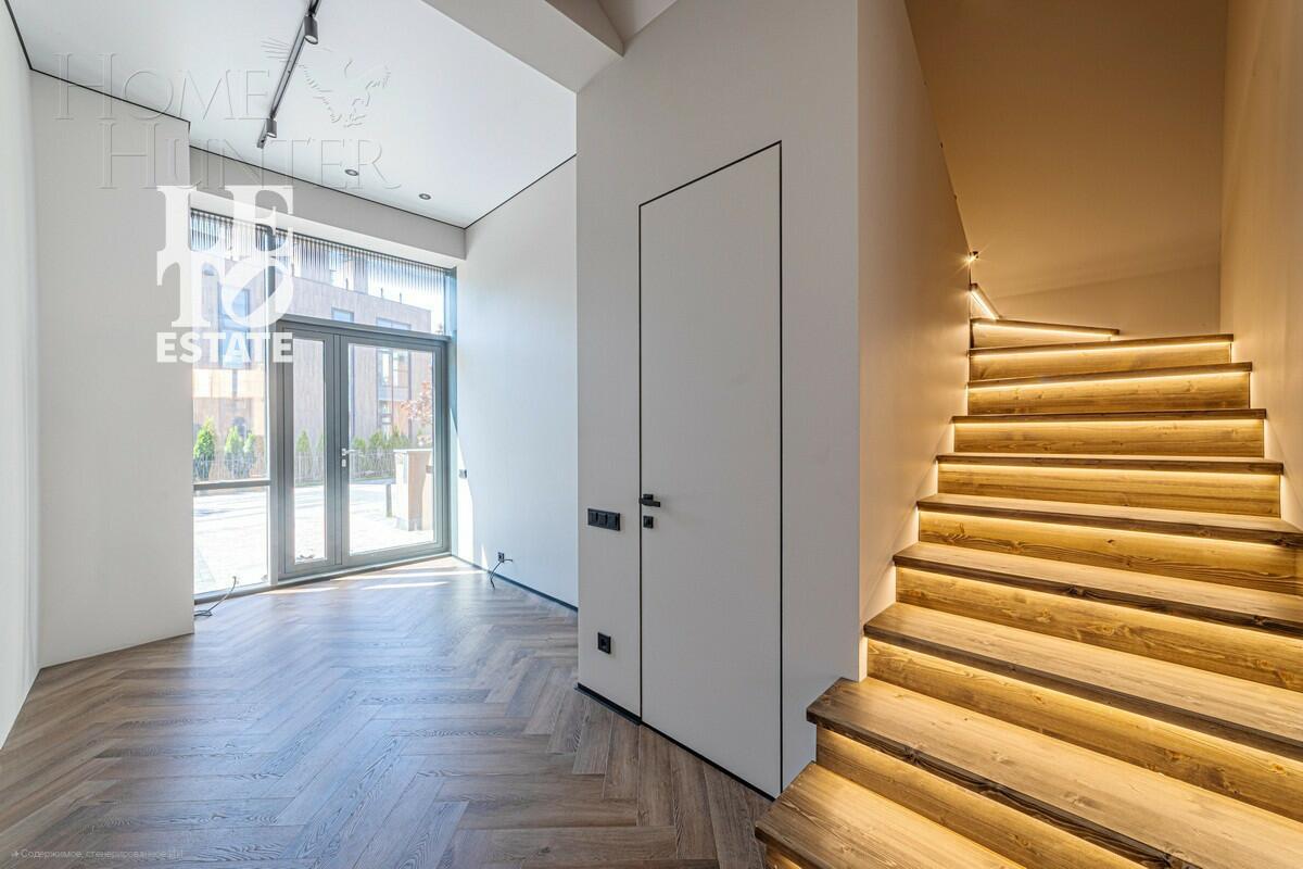 3-этажный таунхаус 169 м² с отделкой