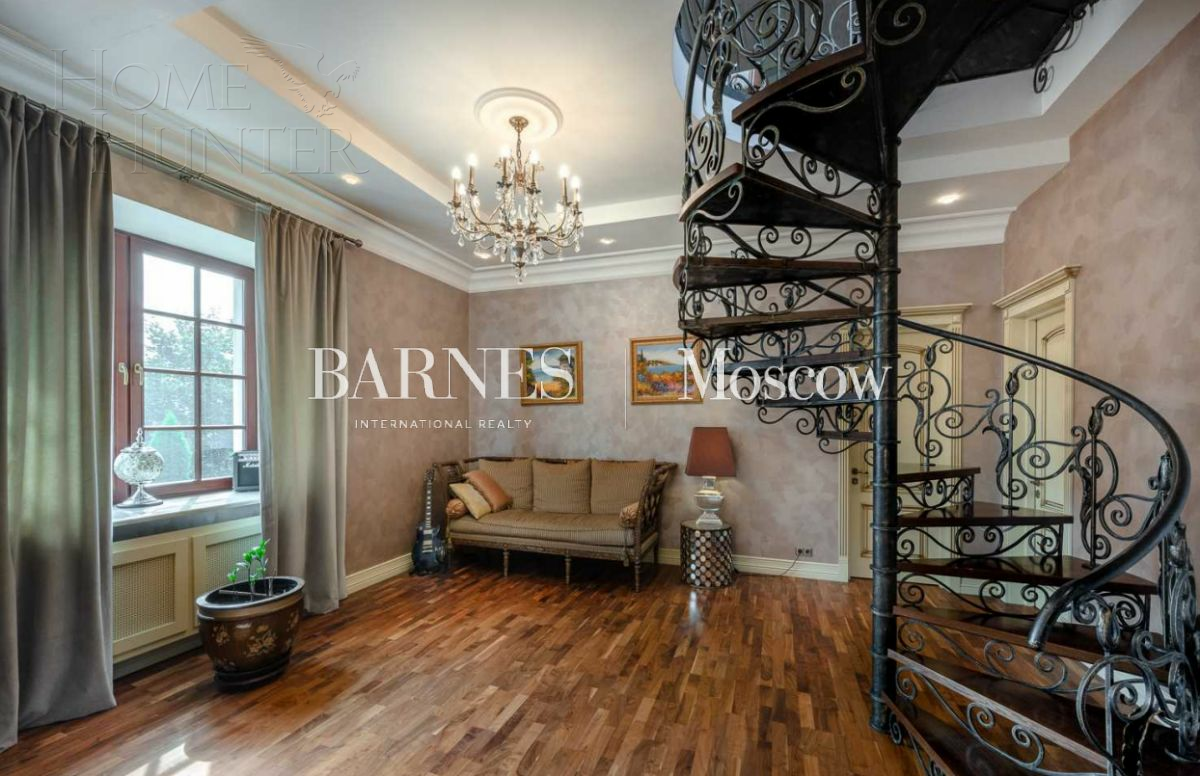 2-этажный коттедж 1 400 м² с отделкой