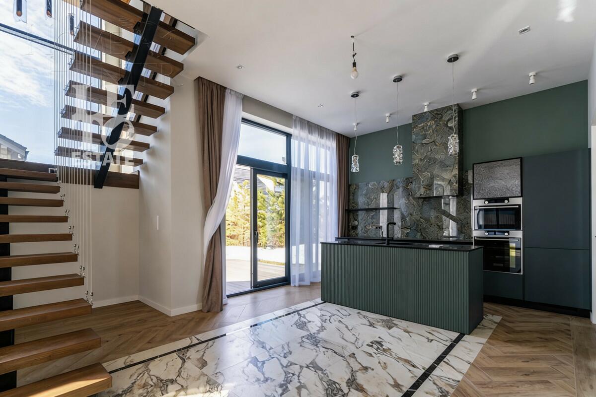 2-этажный коттедж 140 м² с отделкой