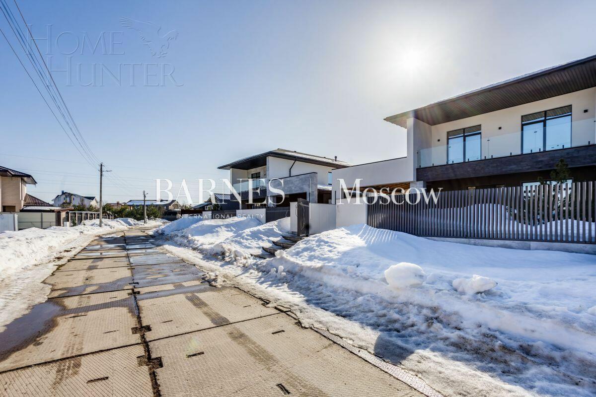 2-этажный коттедж 262 м² с отделкой