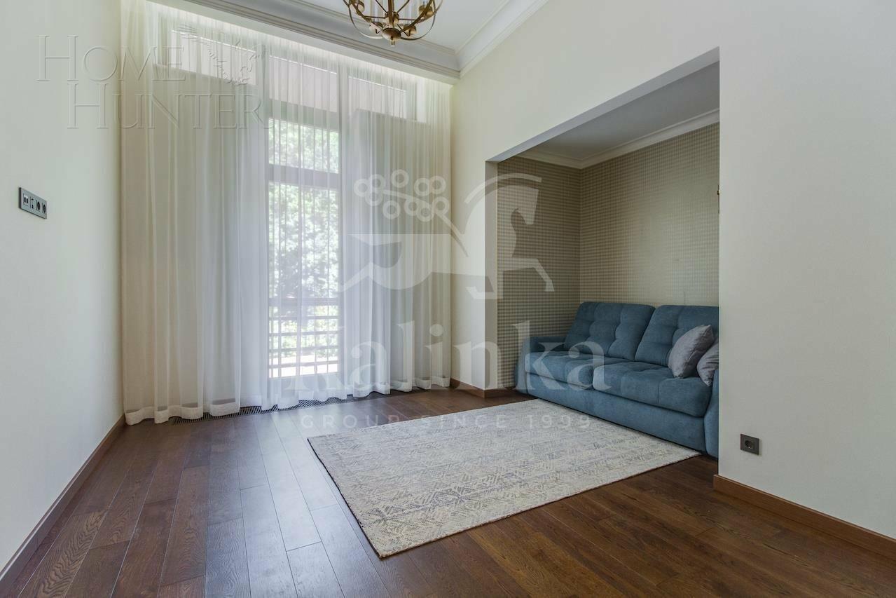2-этажный таунхаус 356 м² с отделкой