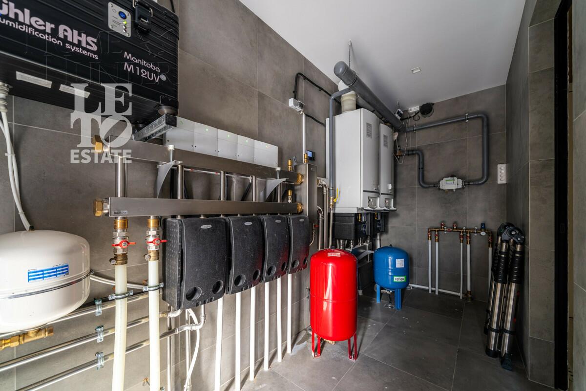 2-этажный коттедж 650 м² с отделкой