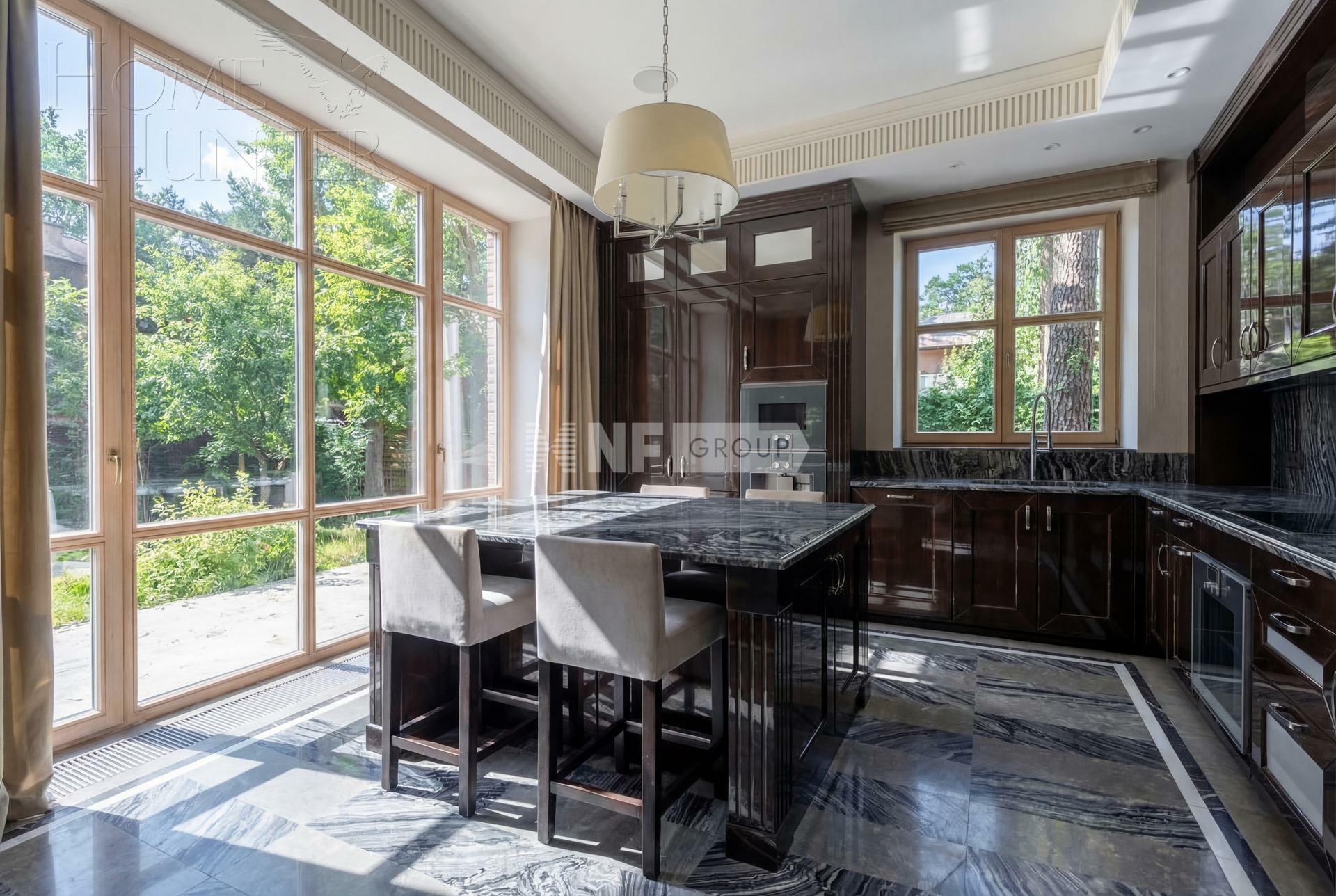 2-этажный коттедж 500 м² с отделкой