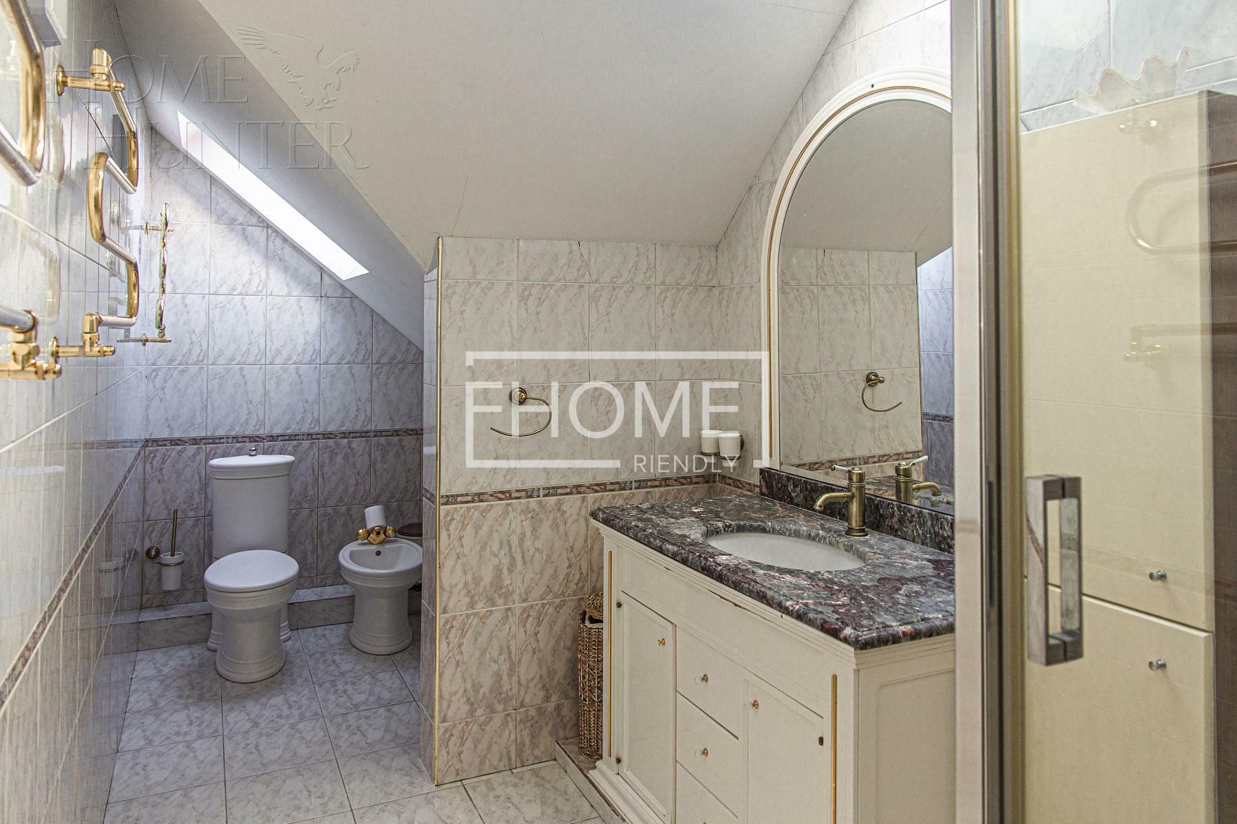 2-этажный коттедж 481.2 м² с отделкой