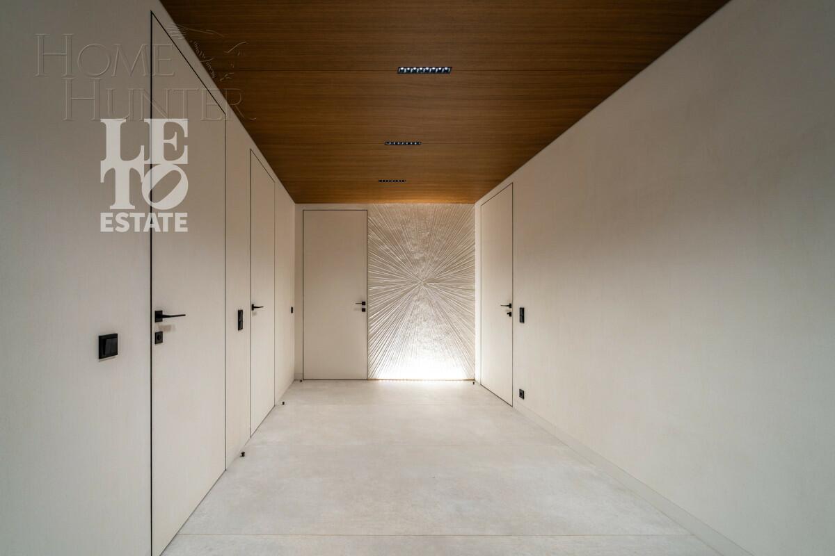 2-этажный коттедж 650 м² с отделкой