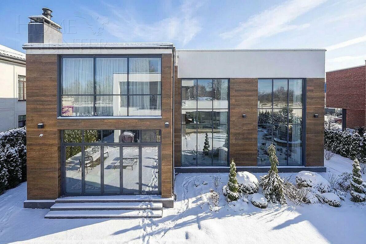 2-этажный коттедж 570 м² с отделкой