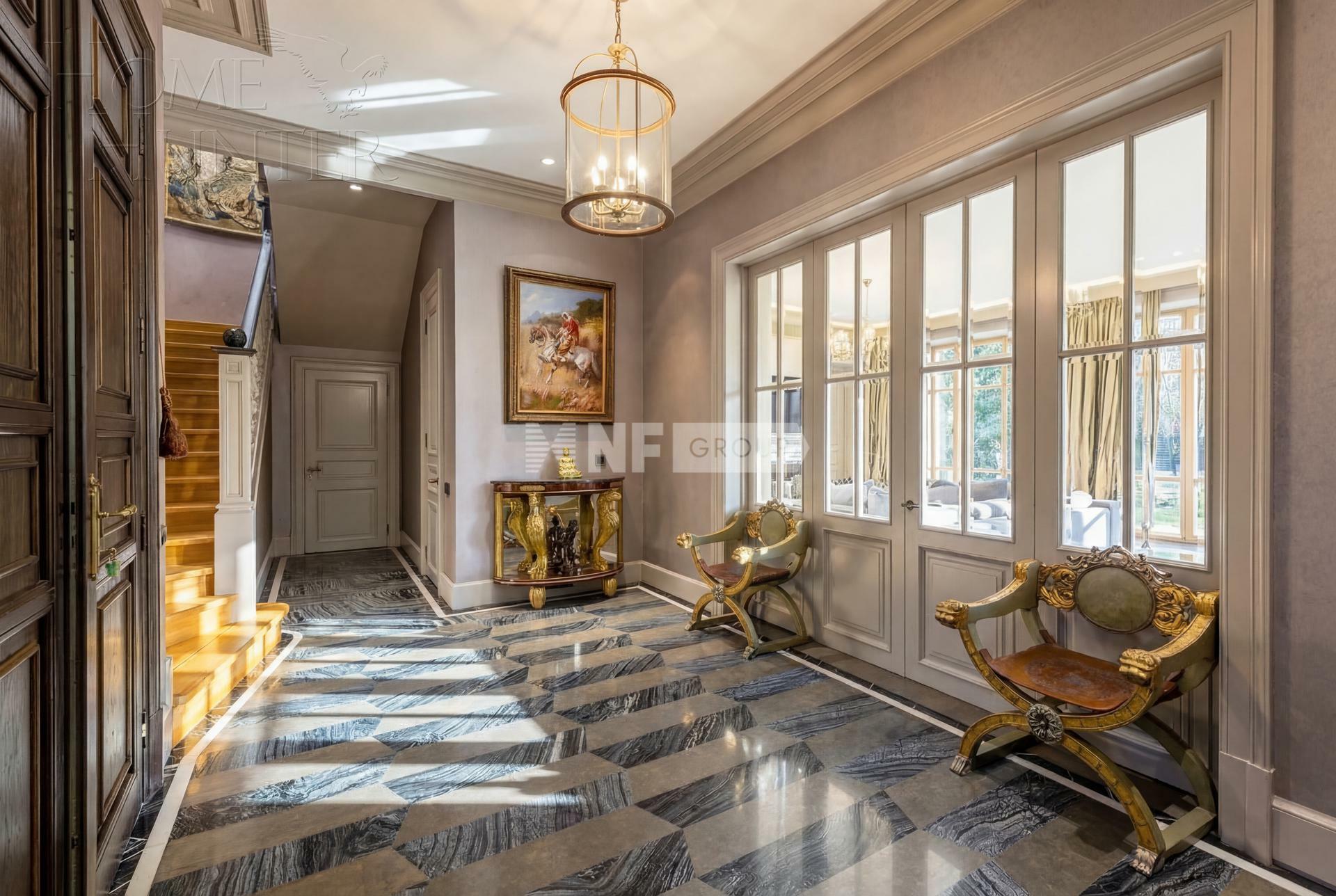 2-этажный коттедж 500 м² с отделкой