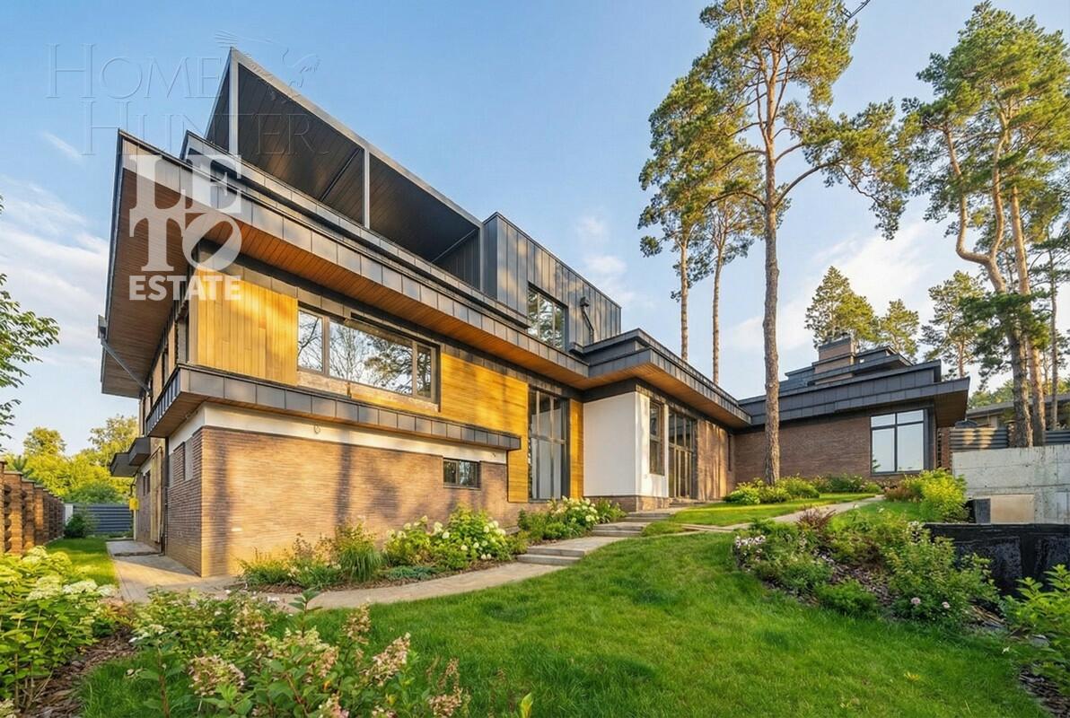 2-этажный коттедж 650 м² с отделкой