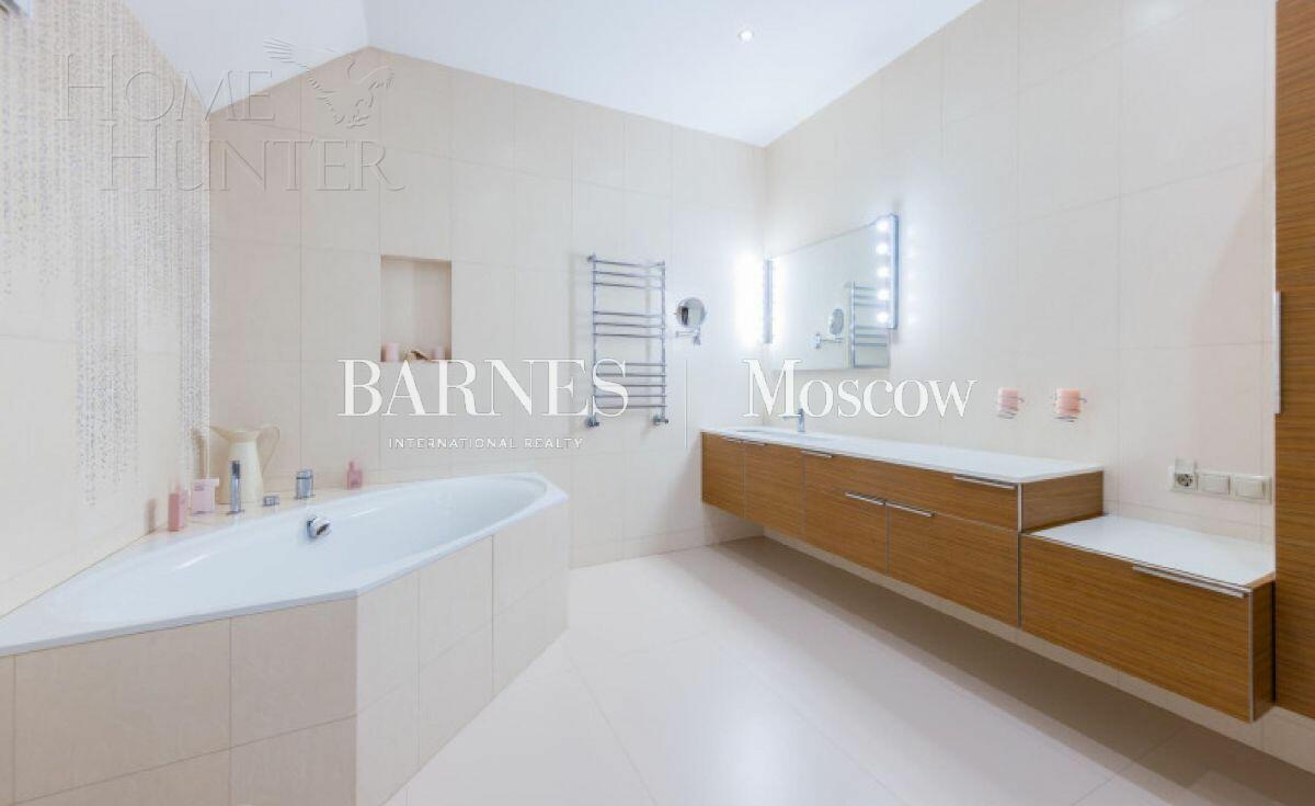 2-этажный коттедж 525 м² с отделкой