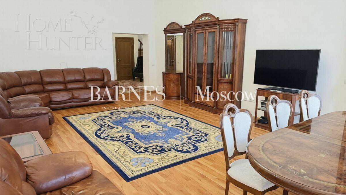 2-этажный таунхаус 286 м² с отделкой