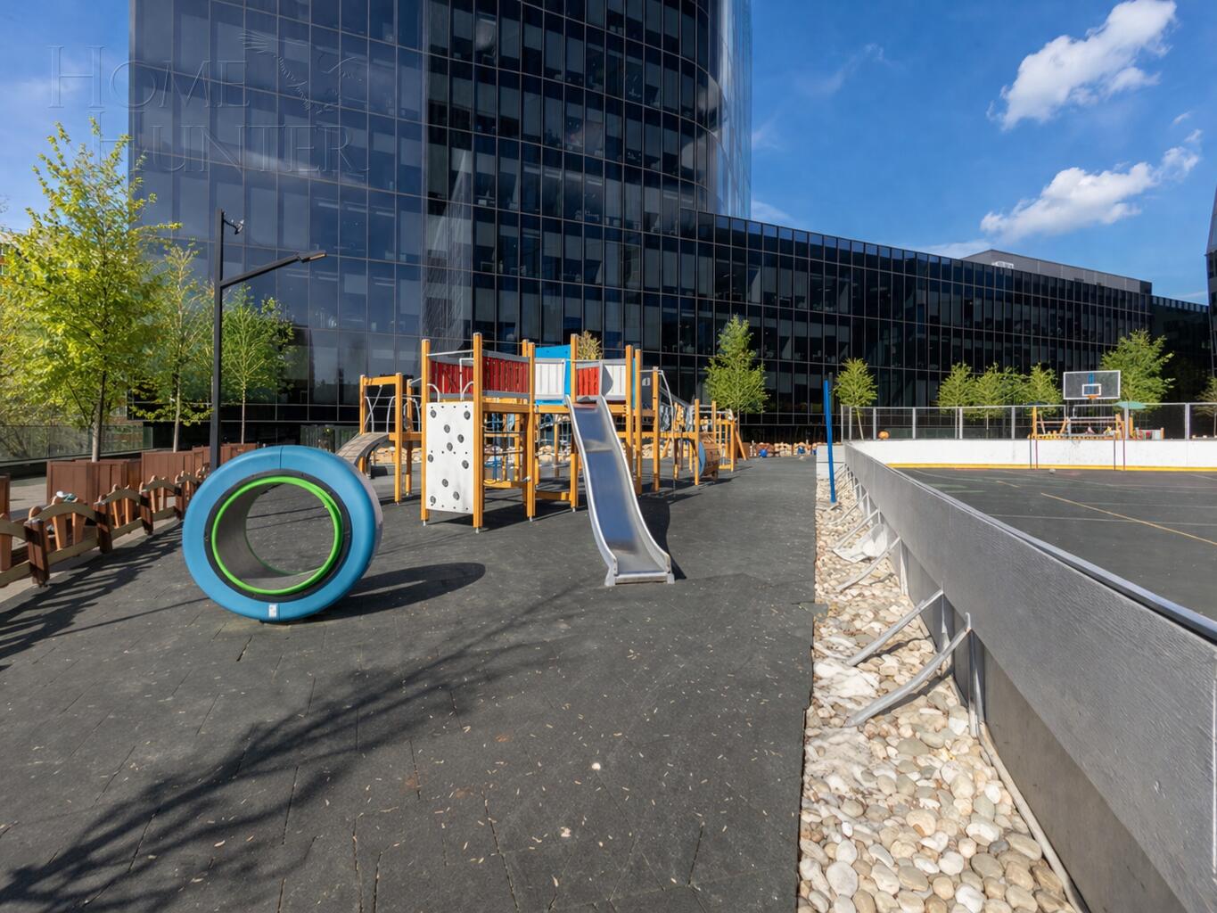 4-КОМН. КВАРТИРА С ОТДЕЛКОЙ 140 М² НА 10 ЭТАЖЕ