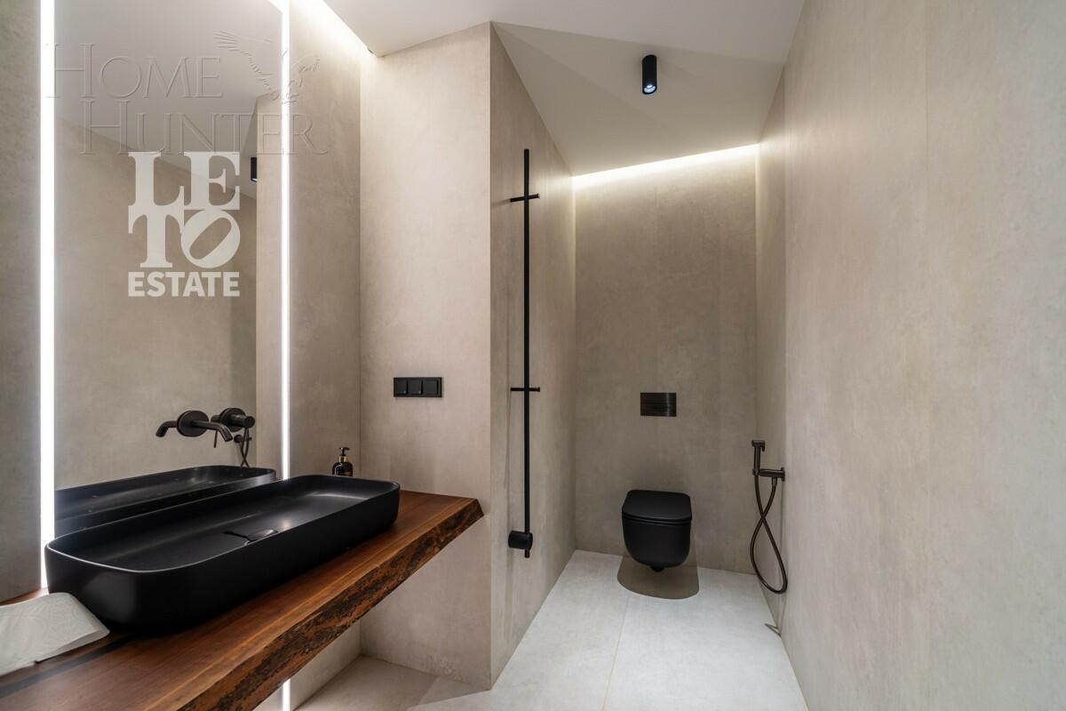 2-этажный коттедж 650 м² с отделкой