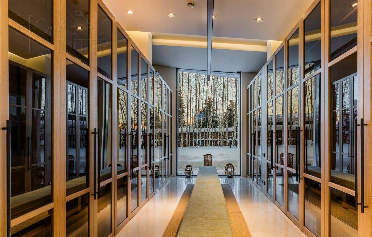 2-этажный коттедж 2 534 м² с отделкой