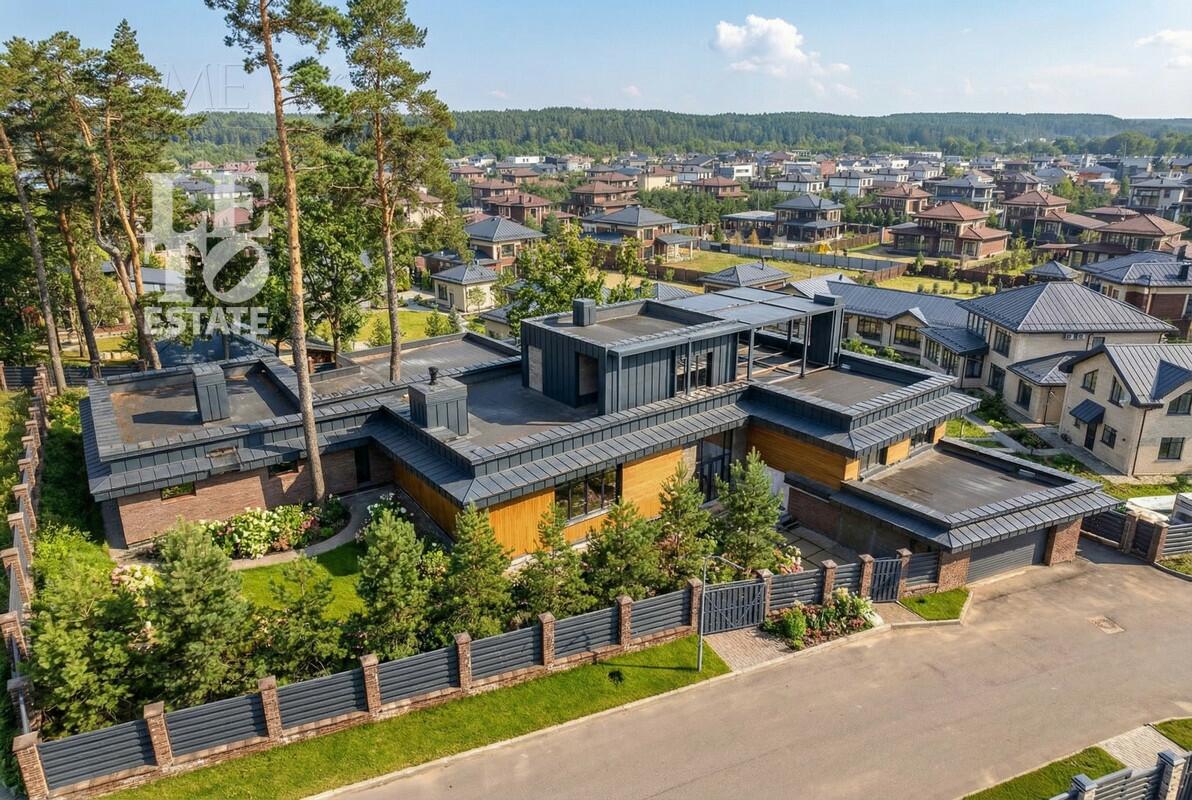 2-этажный коттедж 650 м² с отделкой