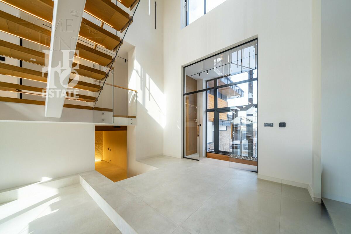 2-этажный коттедж 650 м² с отделкой