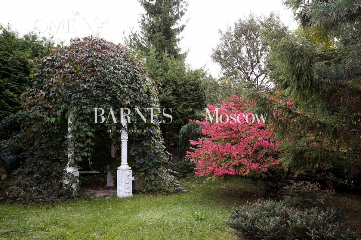 2-этажный коттедж 2 190 м² с отделкой