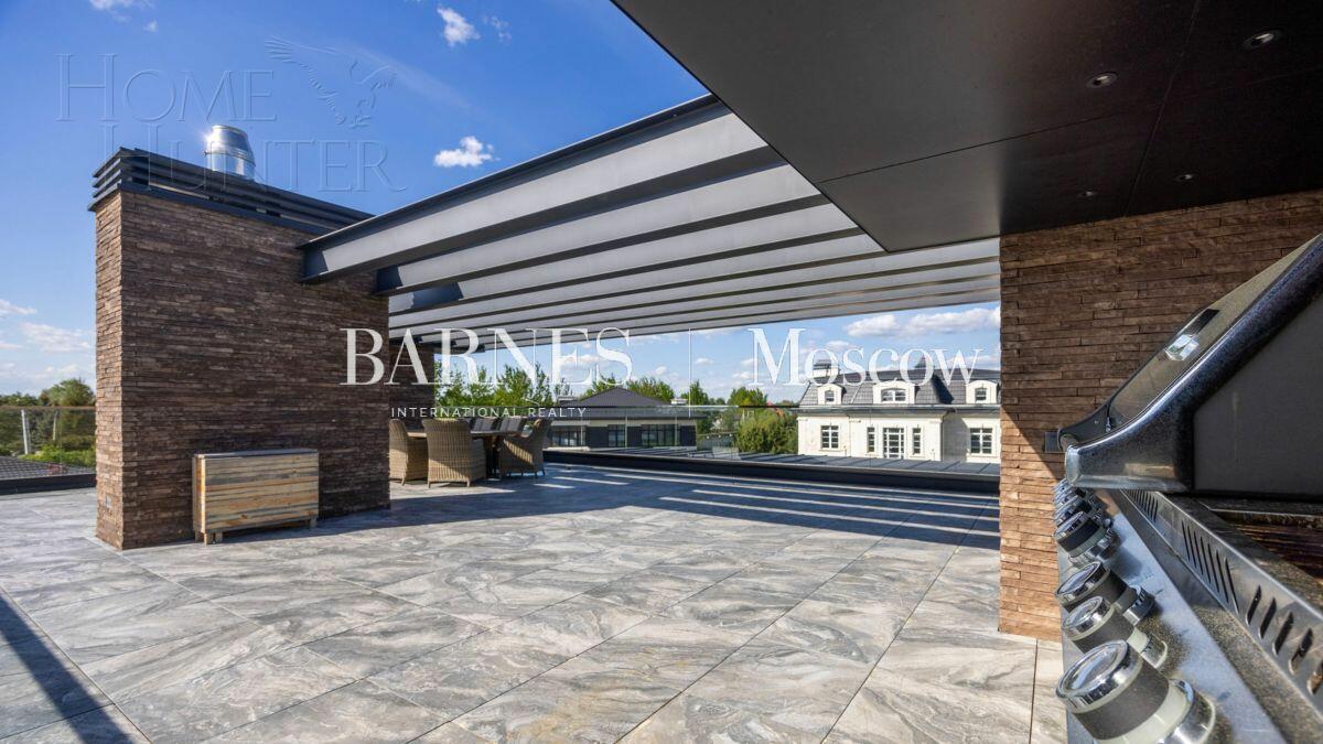 3-этажный коттедж 550 м² с отделкой