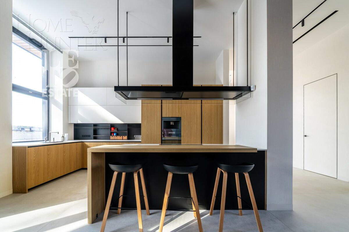 2-этажный коттедж 650 м² с отделкой