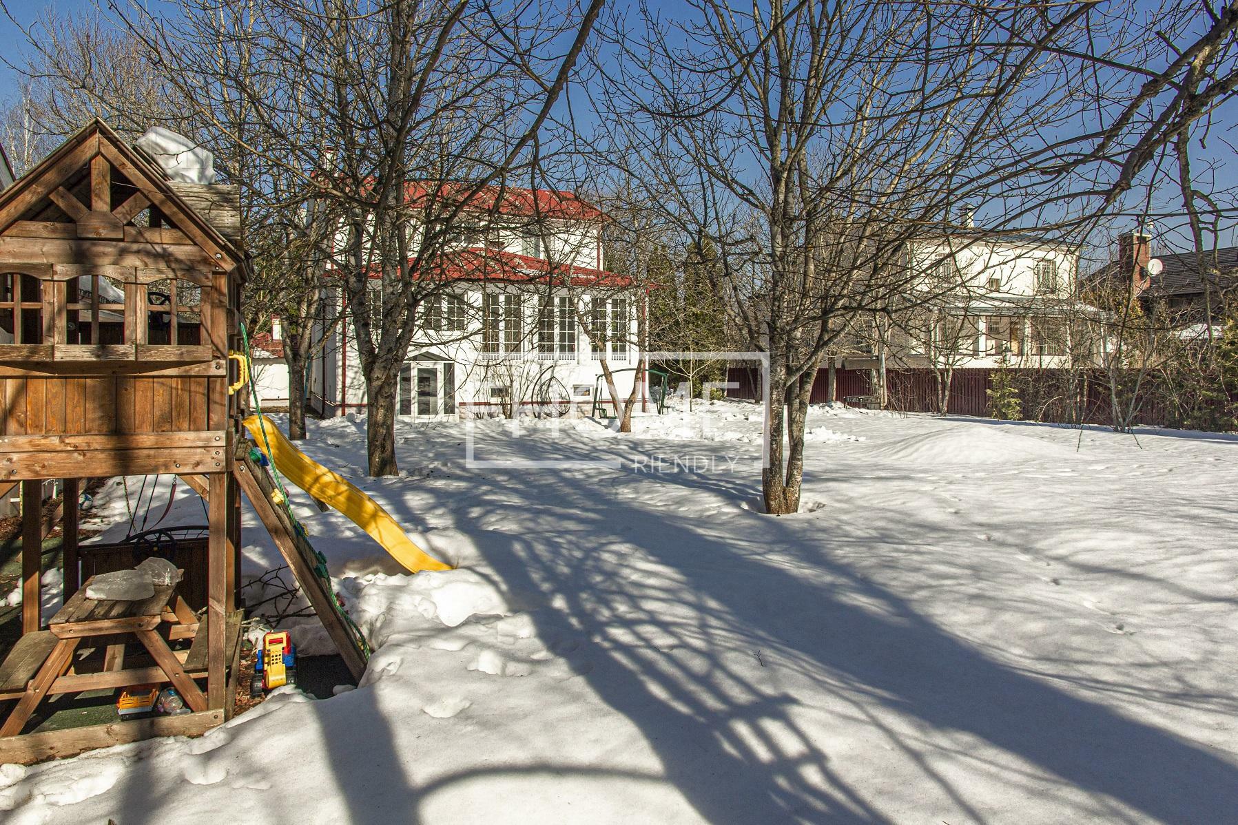 2-этажный коттедж 481.2 м² с отделкой