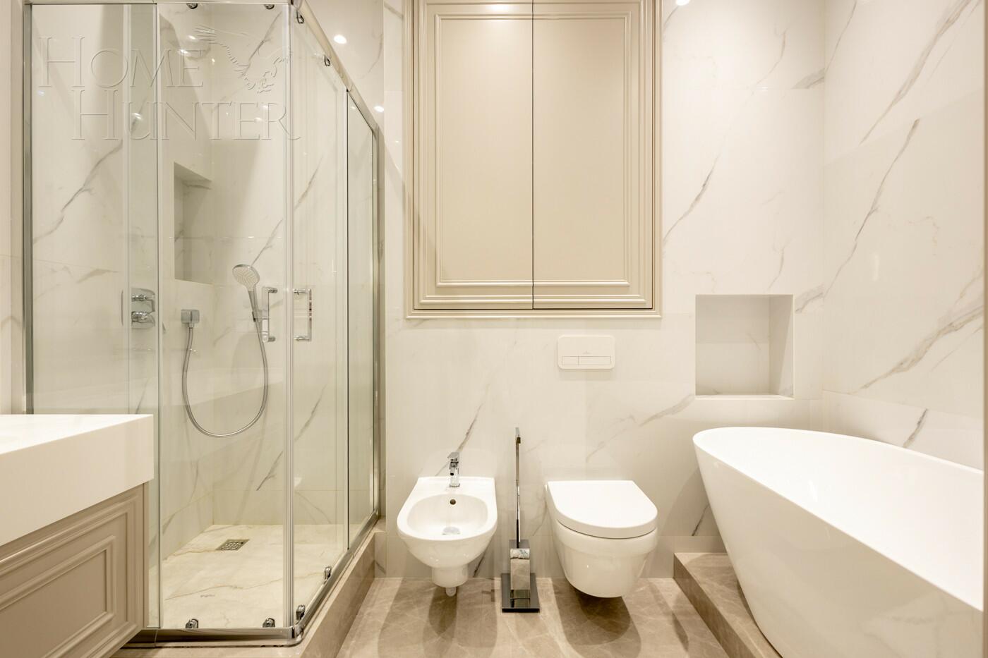 4-КОМН. КВАРТИРА С ОТДЕЛКОЙ 140 М² НА 10 ЭТАЖЕ