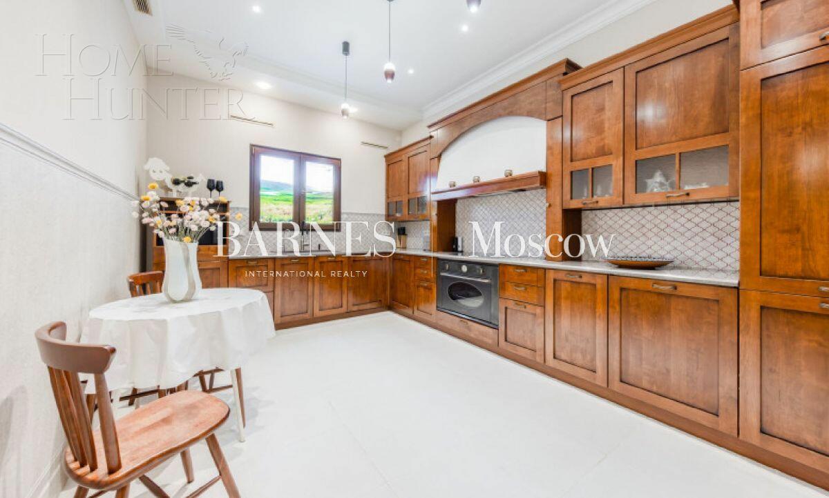 2-этажный коттедж 525 м² с отделкой