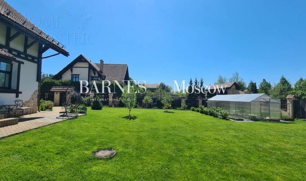 2-этажный коттедж 525 м² с отделкой