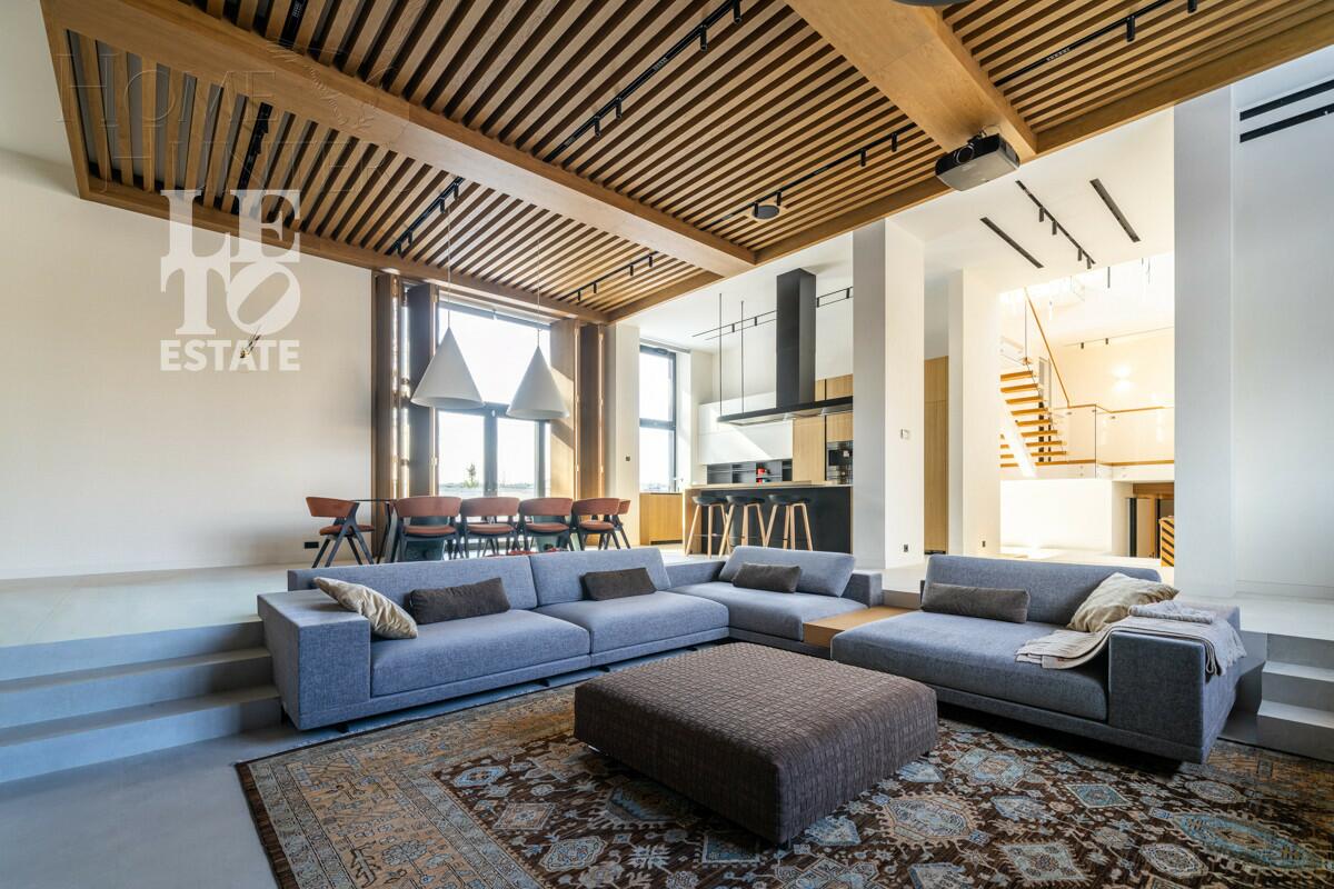 2-этажный коттедж 650 м² с отделкой