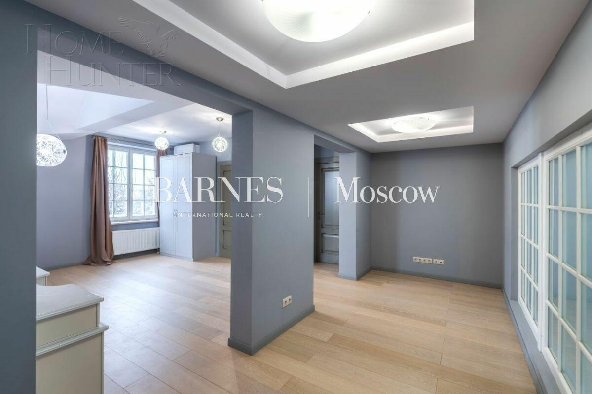 2-этажный коттедж 500 м² с отделкой